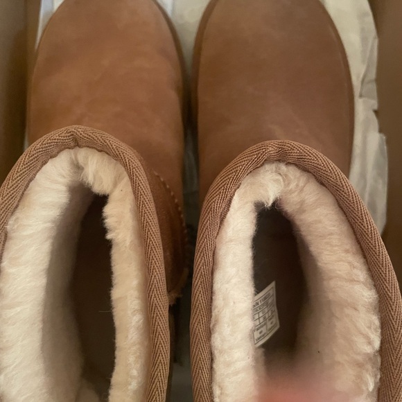 SOLD - Picture 4 of 5